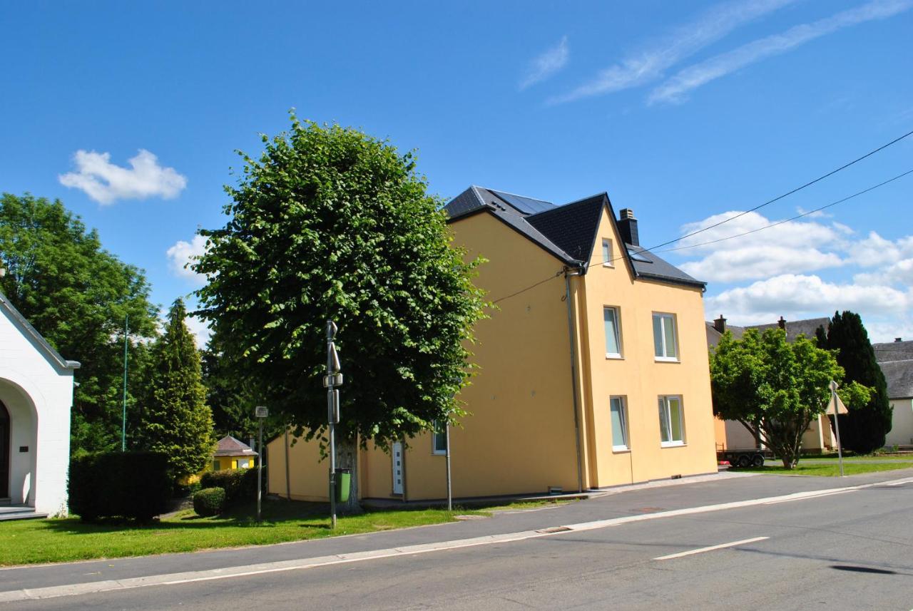 Hotel Aux Beaux Rivages En Gaume Lacuisine Exterior foto